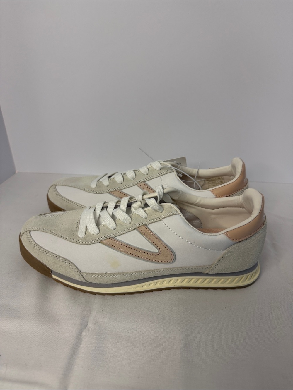 Tretorn Casual women’s Sneakers size 10 NEW